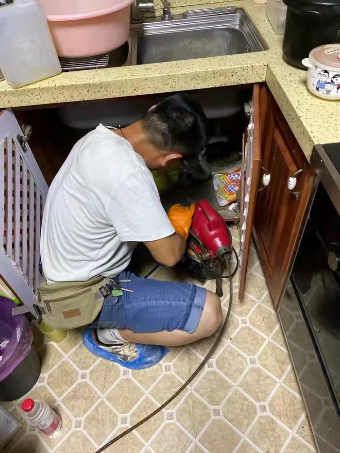 安龙通下水道